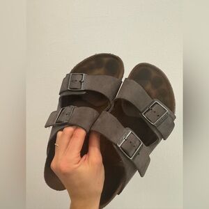 Birkenstock Arizona Grey Soft Footbed Women’s: 10/ 41